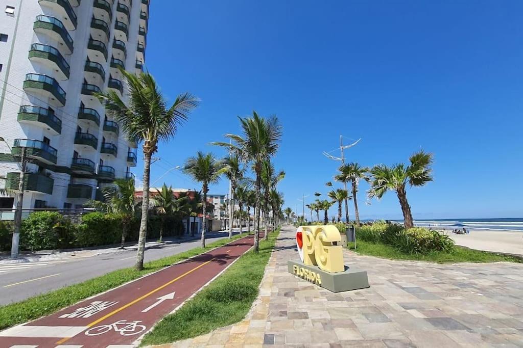 Apartamento Frente Para O Mar 6 Pessoas Com Estacionamento Praia Grande (Santos) Exterior foto