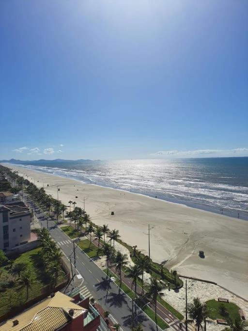 Apartamento Frente Para O Mar 6 Pessoas Com Estacionamento Praia Grande (Santos) Exterior foto